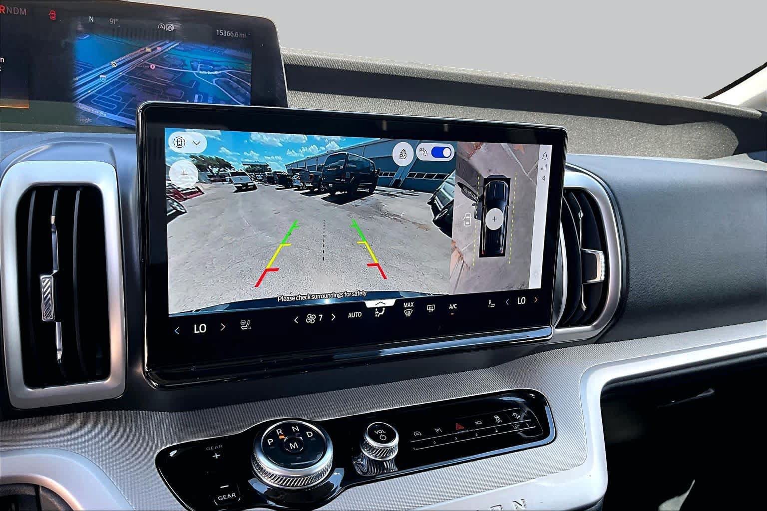 Certified 2025 Ford Expedition Active AWD/4WD image 29