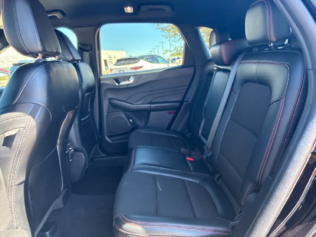 Certified 2025 Ford Escape ST-Line AWD/4WD image 16