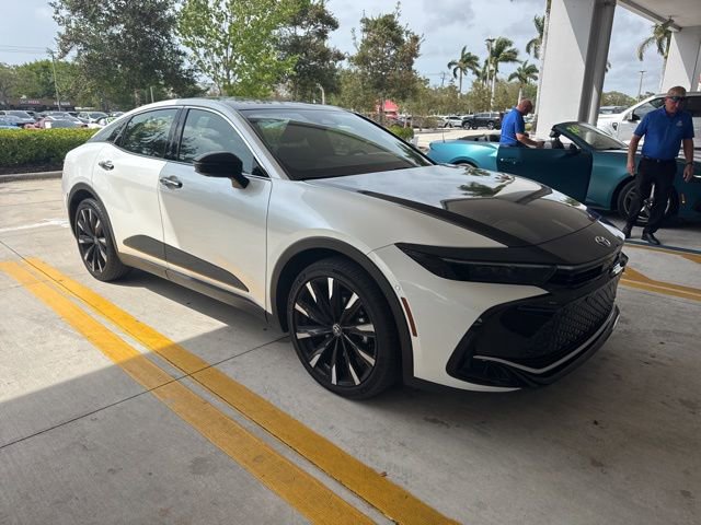 Used 2024 Toyota Crown Platinum image 5