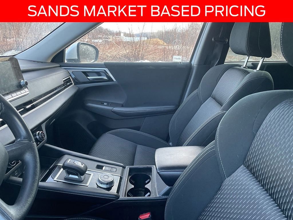 Used 2022 Mitsubishi Outlander ES image 5