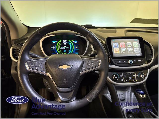Used 2017 Chevrolet Volt LT FWD image 2