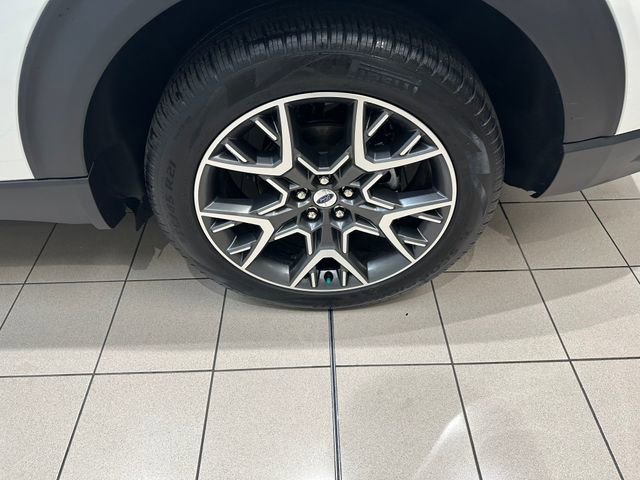 Certified 2025 Ford Explorer Platinum w/ Ultimate Package image 32