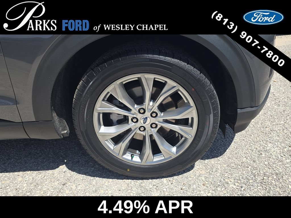 Certified 2024 Ford Explorer XLT w/ Equipment Group 202A RWD image 34