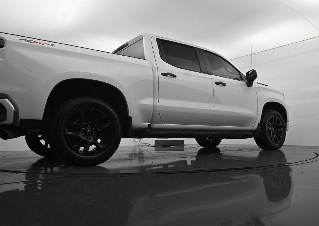 Used 2025 Chevrolet Silverado 1500 Custom w/ Turbomax Blackout Package AWD/4WD image 37