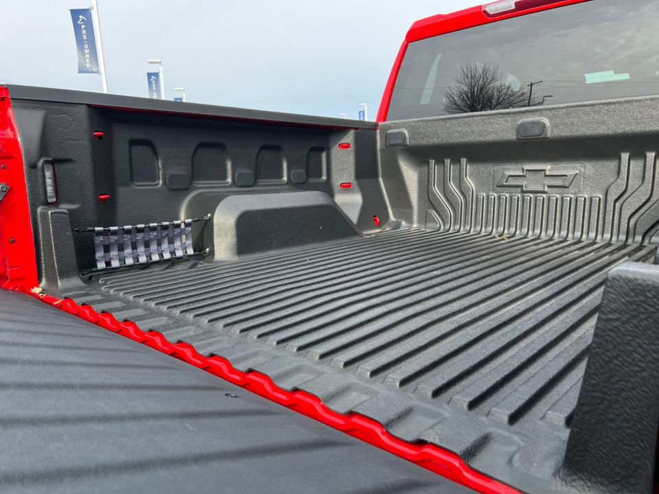 Used 2024 Chevrolet Silverado 1500 LT image 11