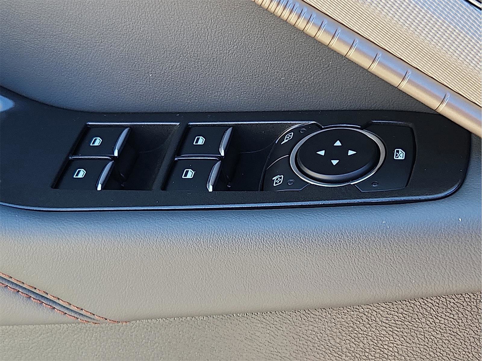 Certified 2025 Ford Explorer Active w/ Active Comfort Package image 23