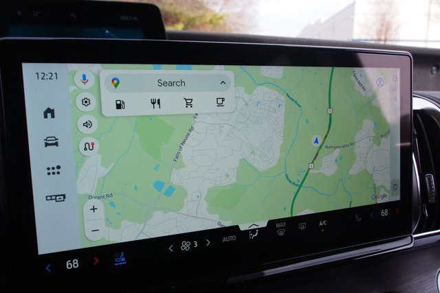 Certified 2025 Ford Expedition Max Platinum w/ Driver's Package image 31