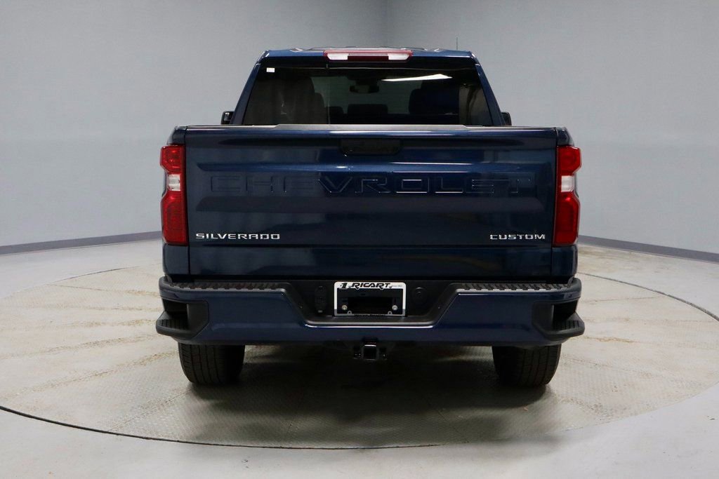 Used 2022 Chevrolet Silverado 1500 Custom image 4