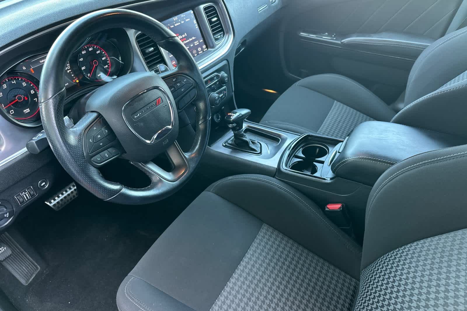 Used 2021 Dodge Charger GT w/ Blacktop Package image 11