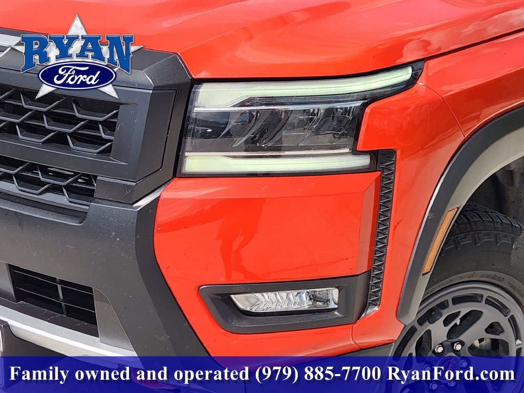 Used 2025 Nissan Frontier Pro-X RWD image 6