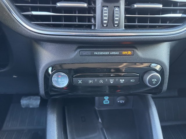 Certified 2023 Ford Escape Platinum w/ Premium Technology Package image 28