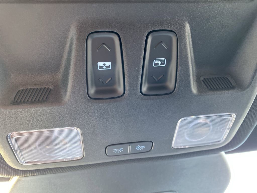 Certified 2025 Ford Escape ST-Line Elite w/ Premium Technology Package image 35