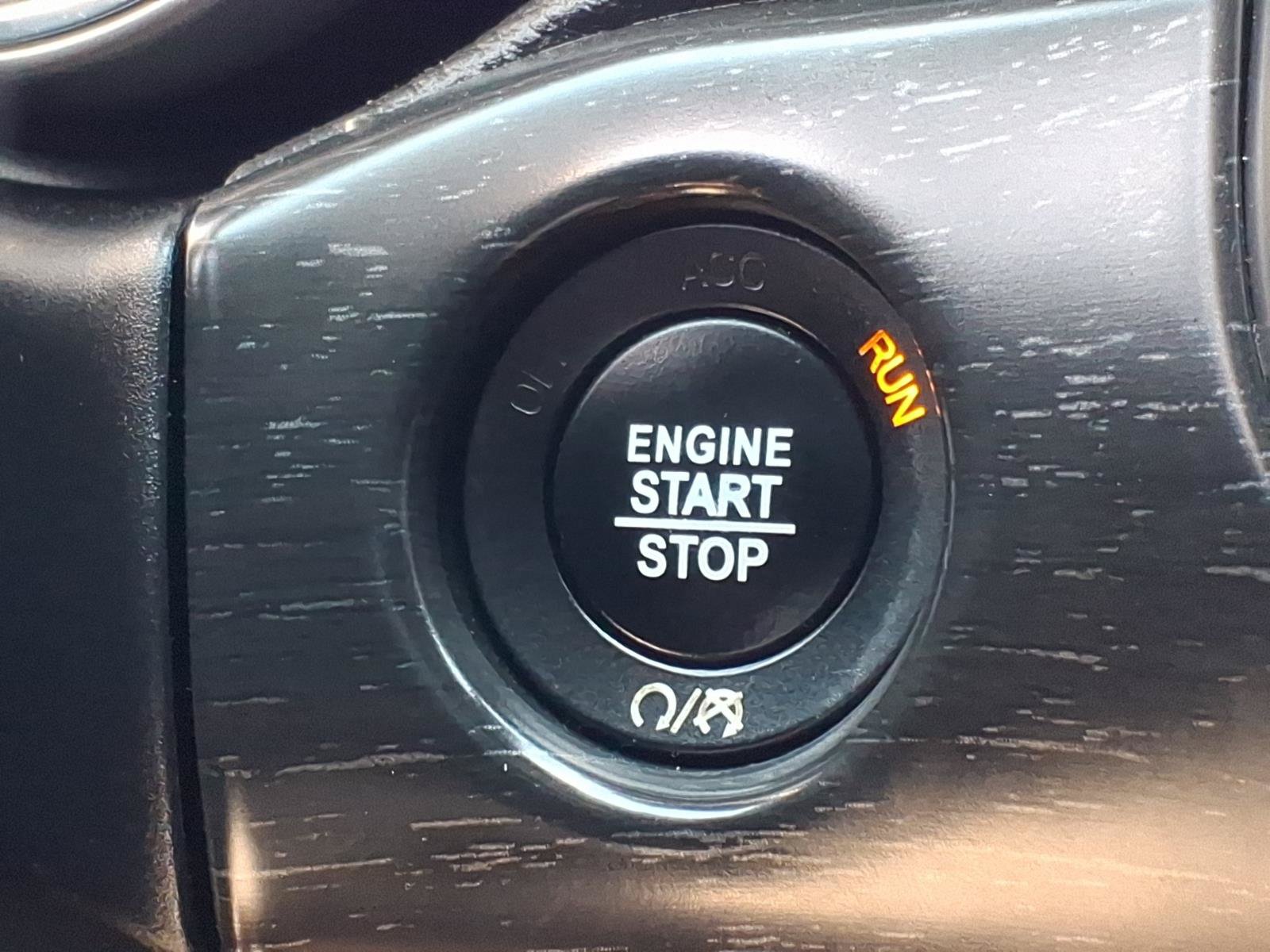Used 2018 Jeep Grand Cherokee Altitude RWD image 24