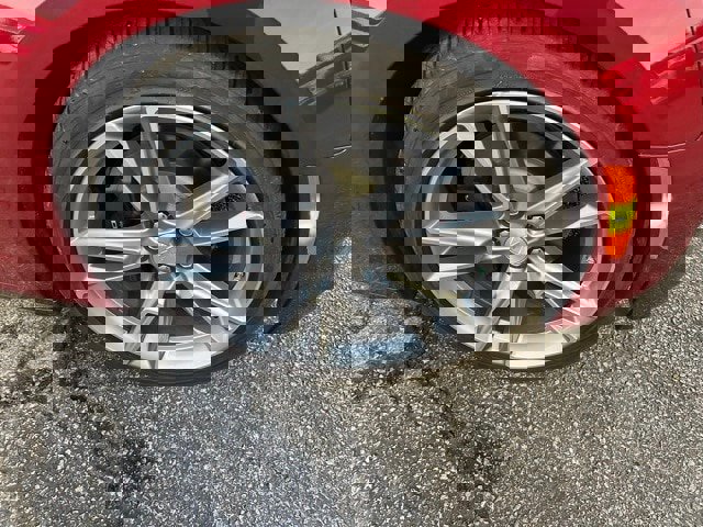 Used 2021 Chevrolet Camaro LT image 10