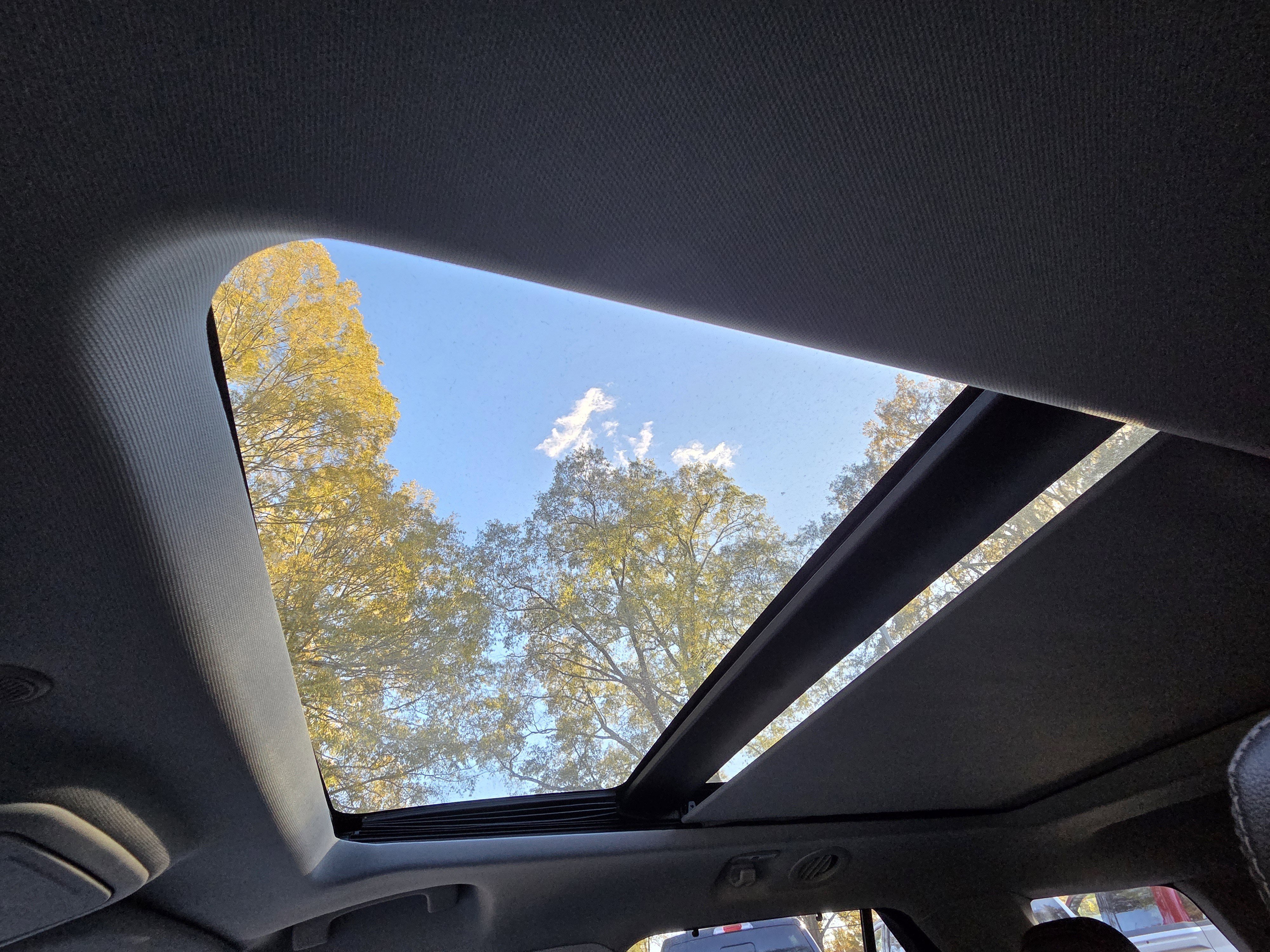 Certified 2021 Ford Explorer Limited w/ Equipment Group 301A image 25