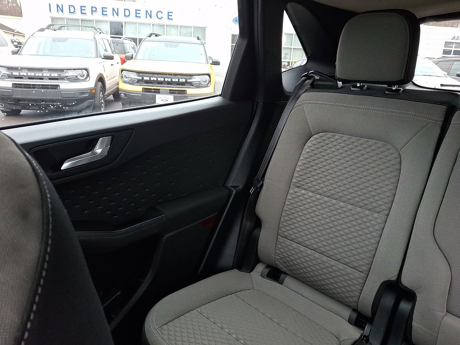 Certified 2020 Ford Escape SE image 18