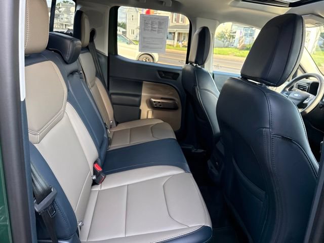 Certified 2025 Ford Maverick Lariat w/ 4K Tow Package AWD/4WD image 38