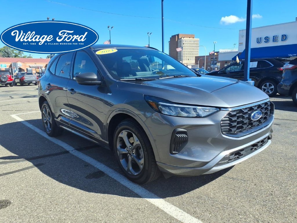 Certified 2024 Ford Escape ST-Line w/ Tech Pack #1 FWD image 4