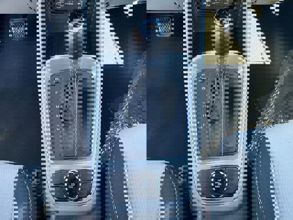 Used 2023 Hyundai Venue SEL image 29