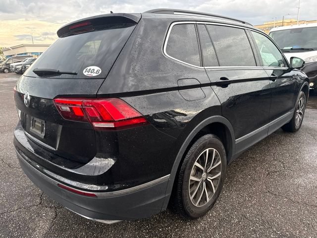 Used 2021 Volkswagen Tiguan SE FWD image 2