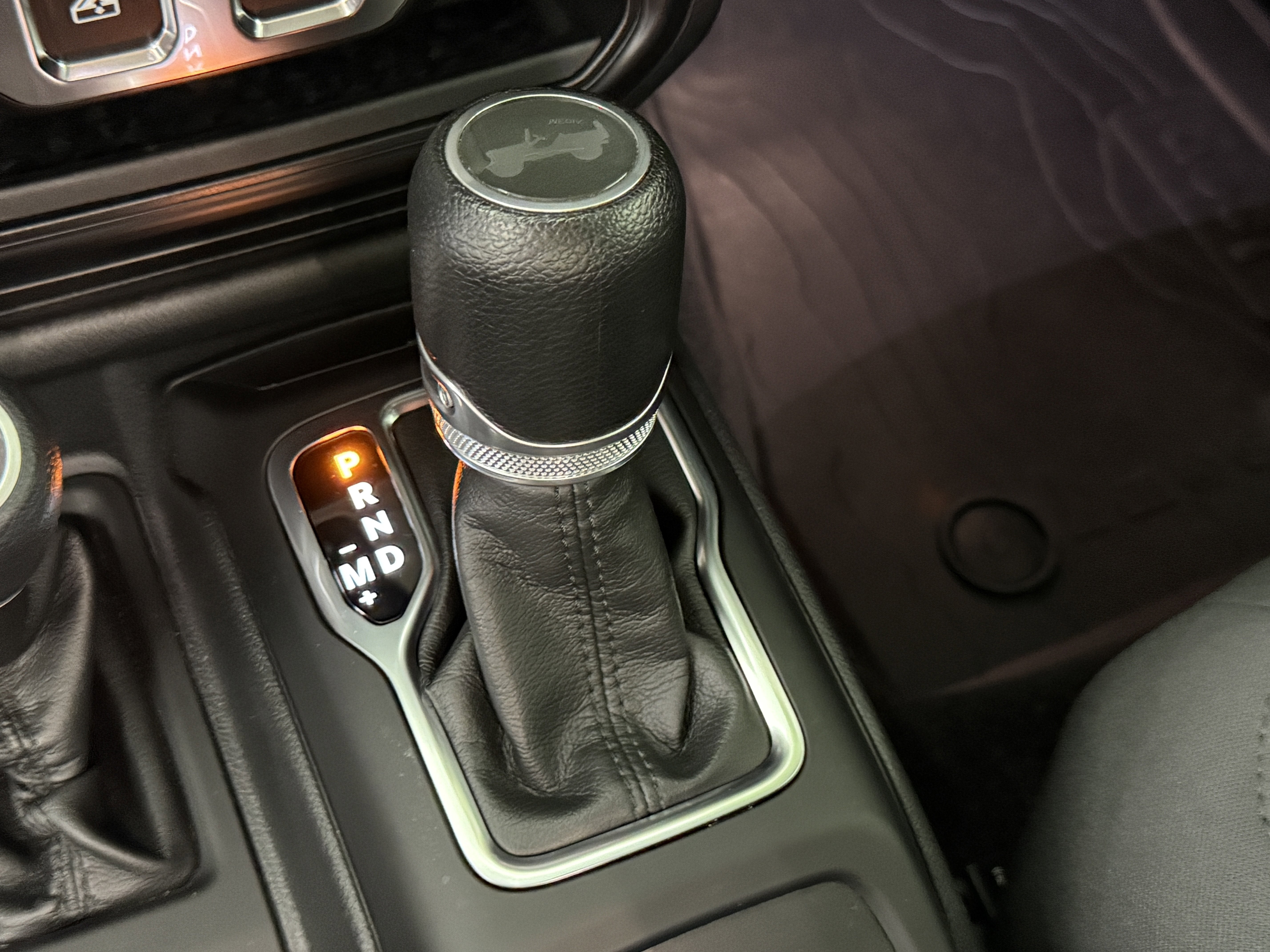 Used 2022 Jeep Wrangler Sport S image 23