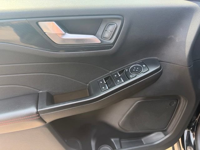 Certified 2025 Ford Escape ST-Line AWD/4WD image 21