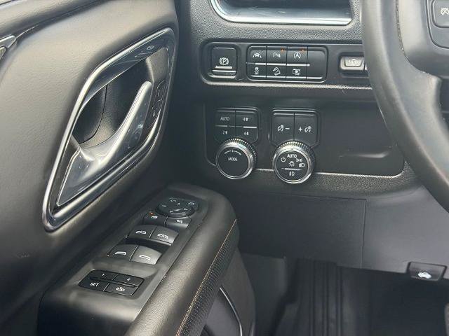 Used 2024 GMC Yukon XL AT4 w/ Technology Package AWD/4WD image 20