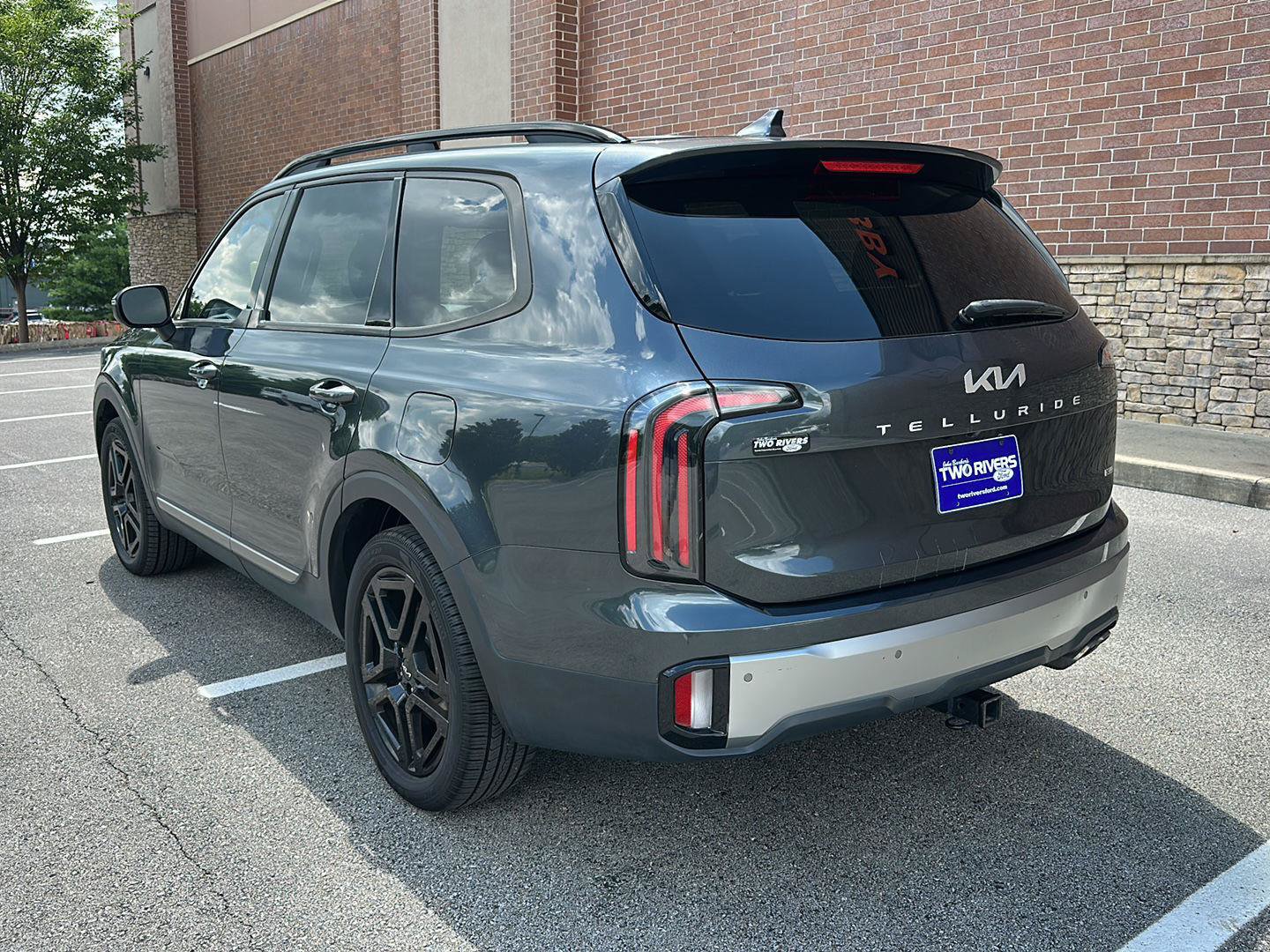 Used 2023 Kia Telluride EX X-Line AWD/4WD image 3