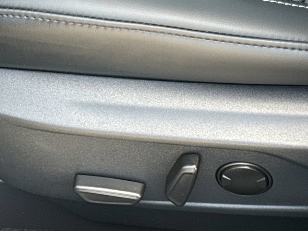 Certified 2025 Ford Mustang Mach-E Premium AWD/4WD image 27
