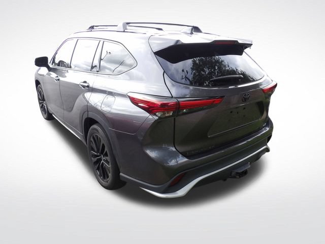 Used 2022 Toyota Highlander XSE AWD/4WD image 11