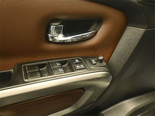 Used 2019 Nissan Titan Platinum Reserve w/ Platinum Utility Package image 14