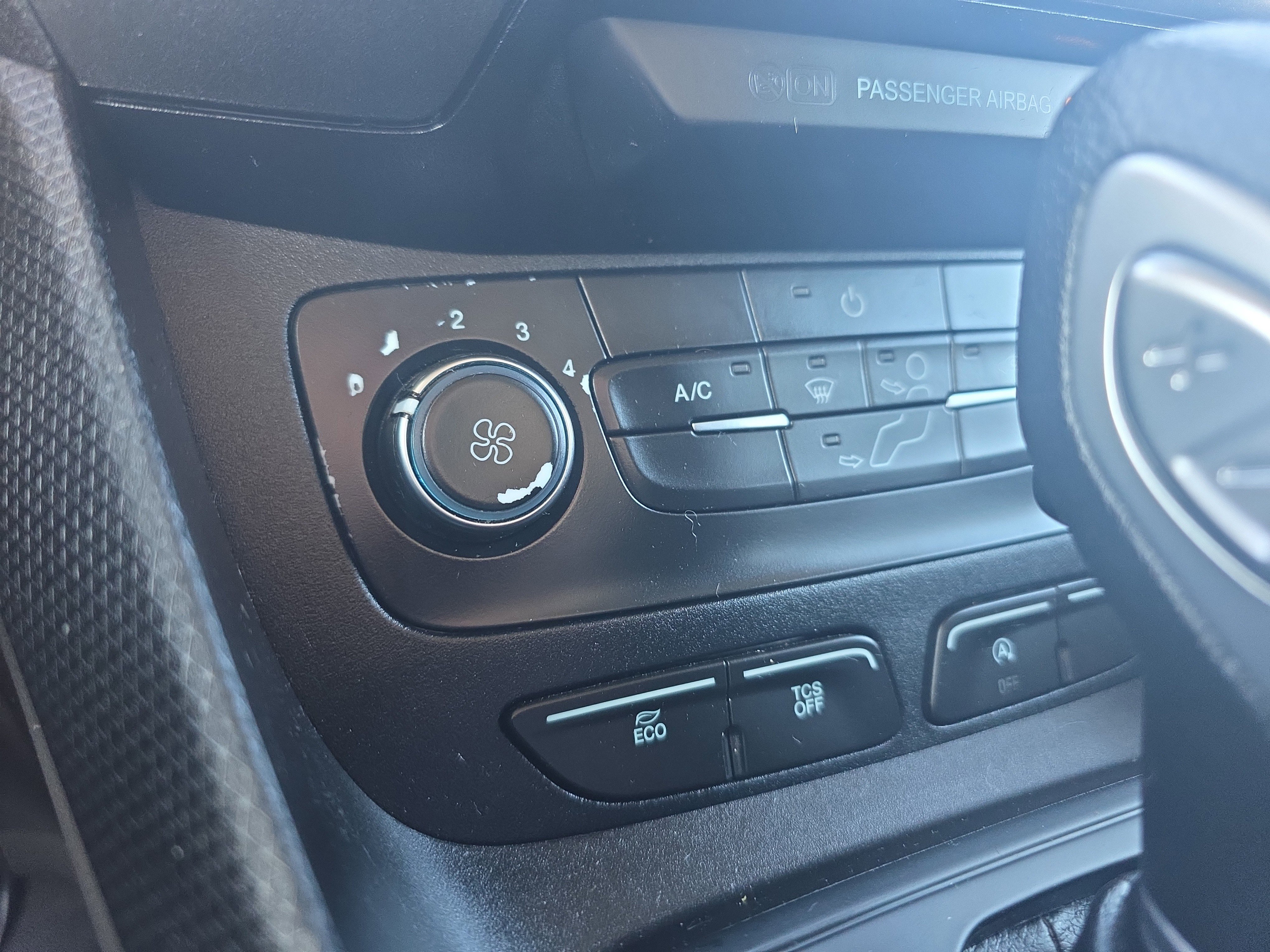 Certified 2019 Ford Transit Connect XL image 38