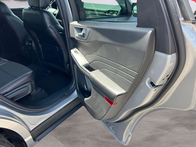 Certified 2023 Ford Escape ST-Line Elite AWD/4WD image 17