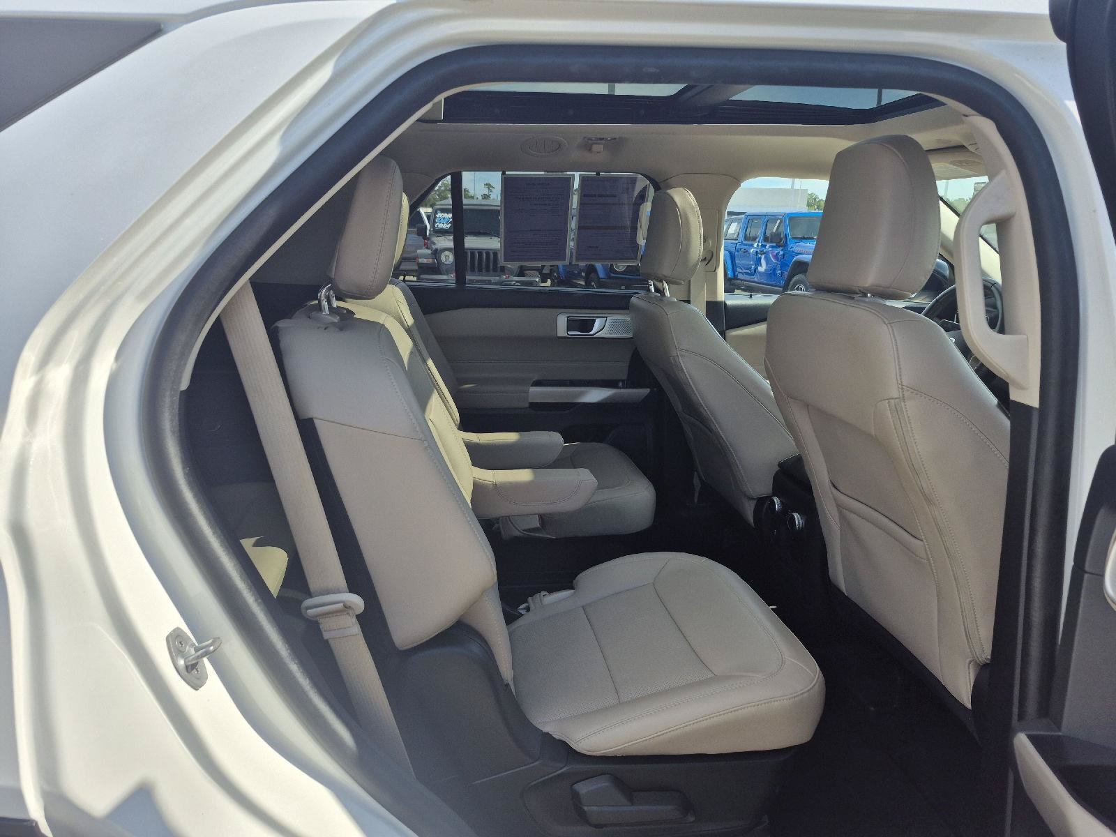 Certified 2023 Ford Explorer Limited w/ Limited Technology Package RWD image 13
