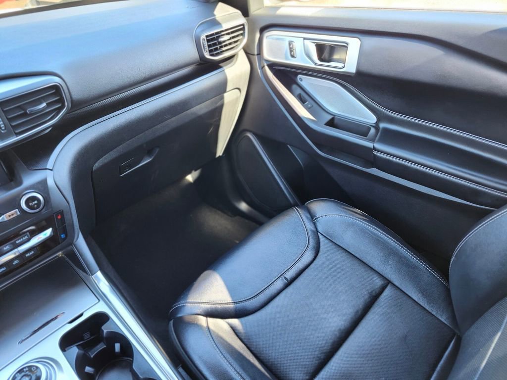 Certified 2020 Ford Explorer ST w/ Premium Technology Package image 15