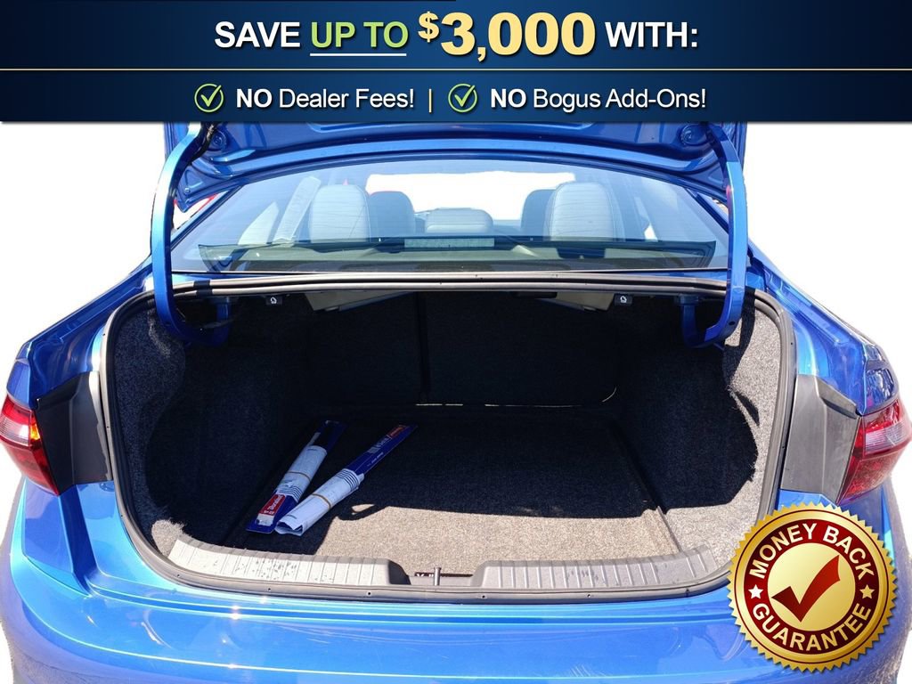 Used 2024 Volkswagen Jetta SE w/ Panoramic Sunroof Package FWD image 23