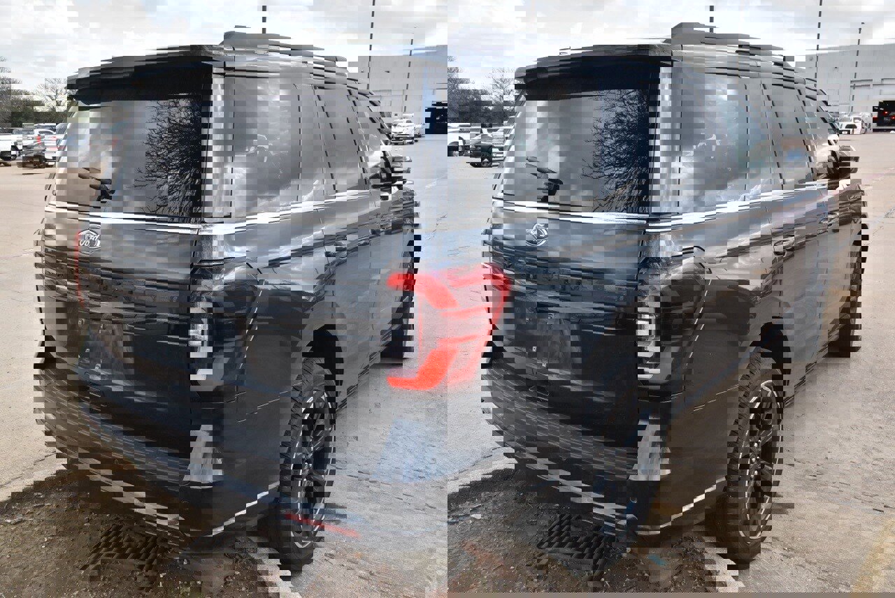 Certified 2023 Ford Expedition Limited image 5
