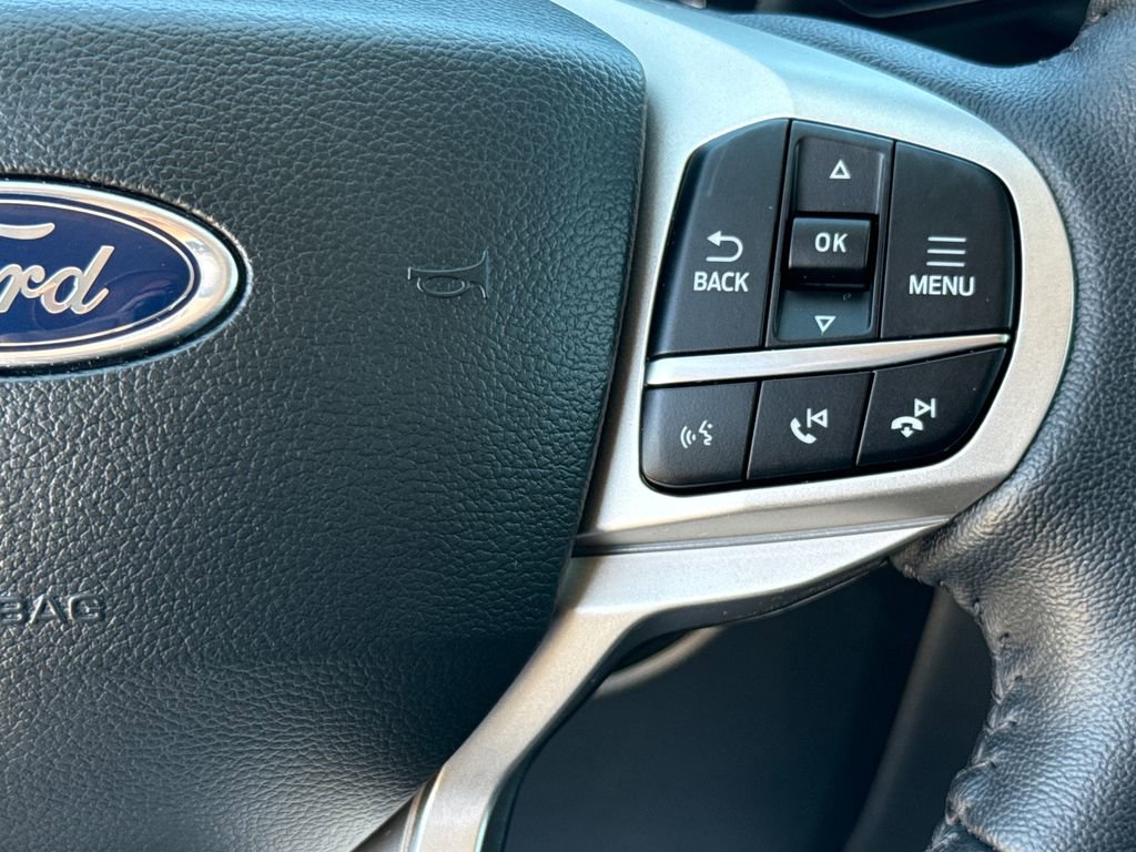 Certified 2023 Ford Explorer XLT RWD image 16