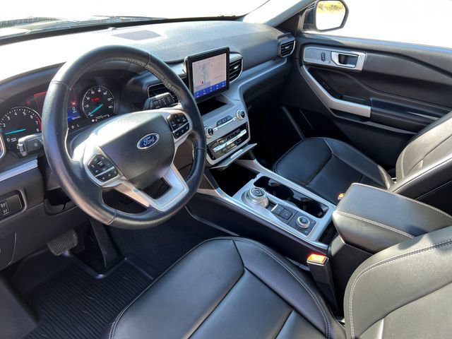 Certified 2023 Ford Explorer XLT w/ Equipment Group 202A image 18