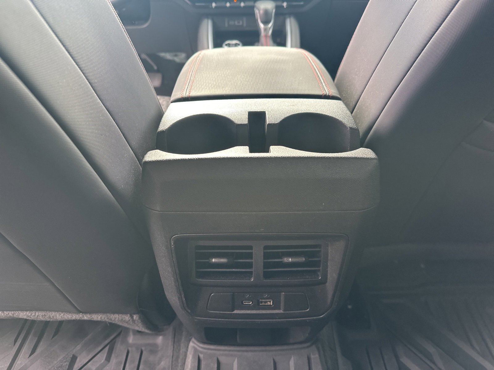 Used 2024 Chevrolet Colorado Z71 w/ Z71 Convenience Package 2 image 26