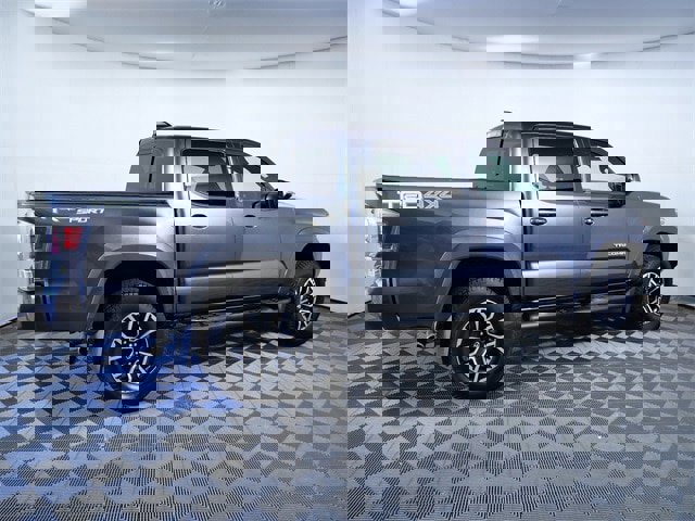 Used 2020 Toyota Tacoma TRD Sport image 4