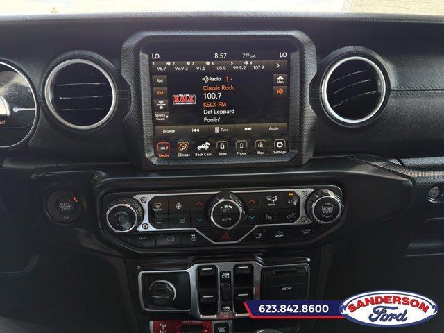 Used 2021 Jeep Wrangler Unlimited Rubicon 4xe w/ Cold Weather Group AWD/4WD image 16