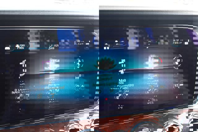 Used 2023 Mercedes-Benz E 350 4MATIC Sedan image 31