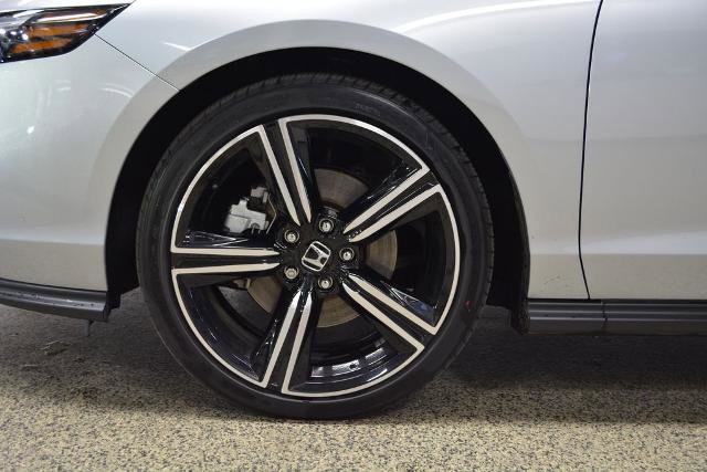 Used 2024 Honda Accord Sport image 11