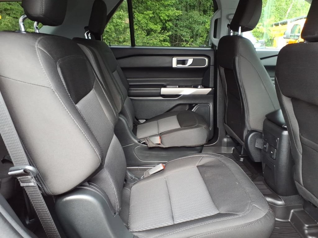 Certified 2023 Ford Explorer XLT AWD/4WD image 12