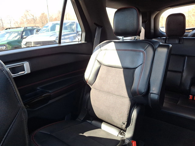 Certified 2023 Ford Explorer ST-Line w/ Class IV Trailer Tow Package image 16