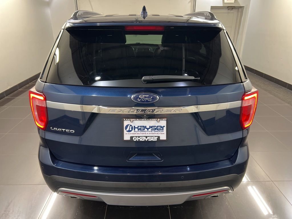 Certified 2017 Ford Explorer Limited FWD image 5