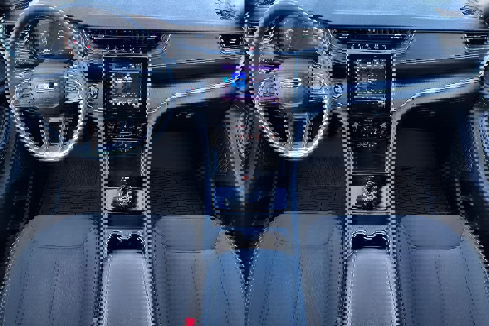 Used 2025 Jeep Grand Cherokee Laredo X w/ Luxury Tech Group I image 9