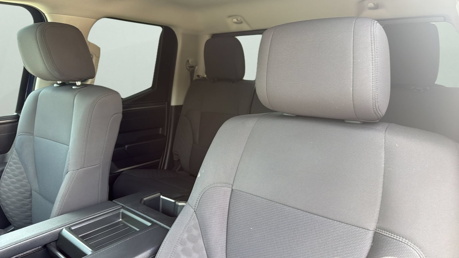 Used 2022 Toyota Tundra SR5 RWD image 9