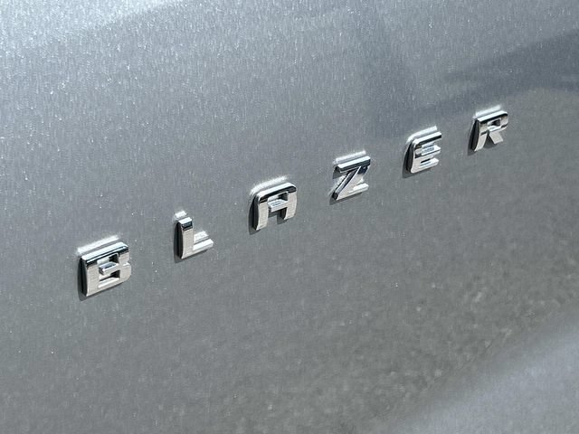Used 2023 Chevrolet Blazer LT w/ Convenience Package FWD image 10